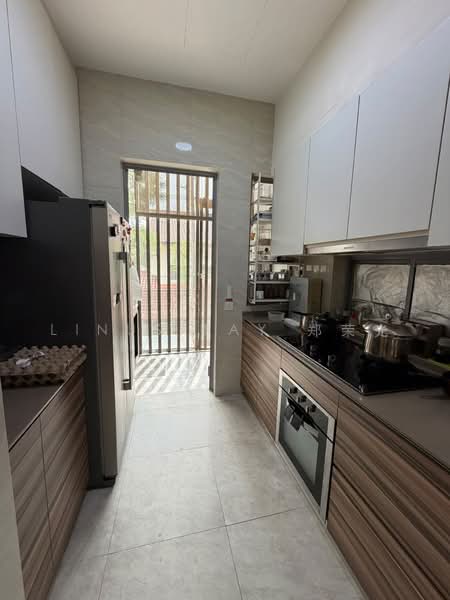 High Park Residences, 27 Fernvale Road, Seletar / Yio Chu Kang, 4 Bedrooms, 2,378 sqft, Condominium For Sale, by Linus Tay 郑荣光, 500239627 - Kitchen - PropertyGuru.com.sg