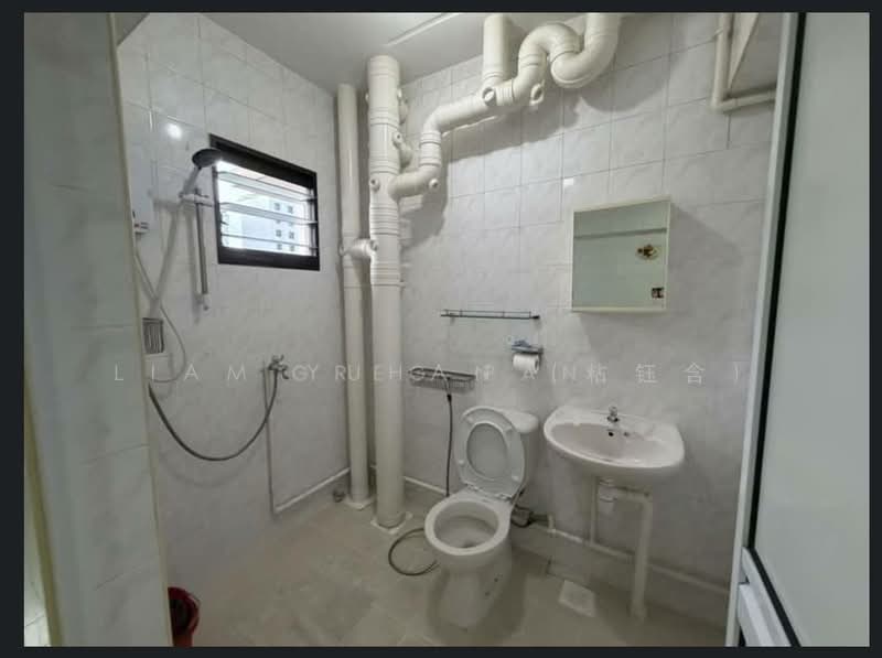 663A Jurong West Street 65, 663A Jurong West Street 65, Boon Lay / Jurong / Tuas, Room Rental, 150 sqft, HDB Flat For Rent, by Liam Yuhan (粘钰含), 500239628 - Bathroom - PropertyGuru.com.sg