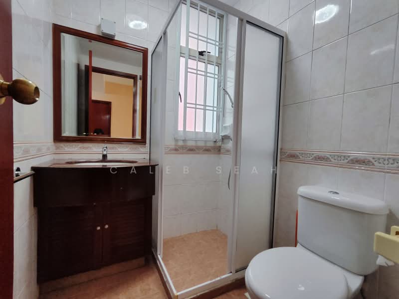 Casa Rosa, 37 Lorong Ong Lye, 3 Bedrooms, 1,098 sqft, Condominium For Rent, by Caleb Seah, 500239630 - Bathroom - PropertyGuru.com.sg