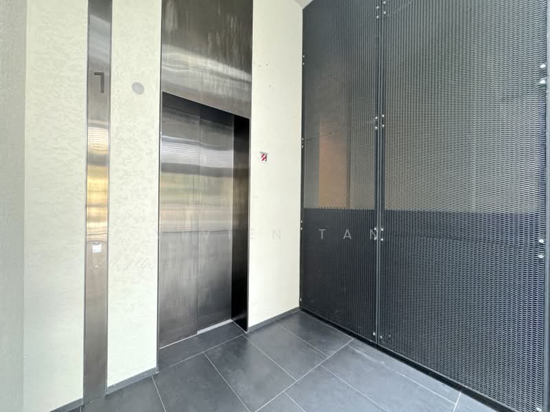 (Various Sizes) Prominent and Newly Built | Jalan Besar, Jalan Besar/ Kitchener Road/ Serangoon Road/ Lavender Street, 1,852 sqft, Office For Rent, by Vivien Tan, 500239633 - Level 1 Lift Lobby - CommercialGuru.com.sg