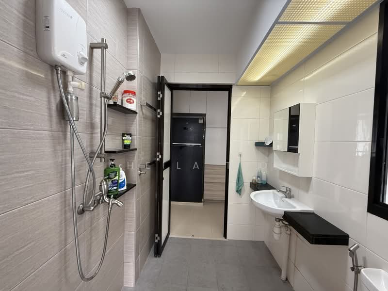 116A Canberra Crescent, 116A Canberra Crescent, 1 Bedroom, 506 sqft, HDB Flat For Sale, by Sheila Teo, 500239663 - Bathroom - PropertyGuru.com.sg