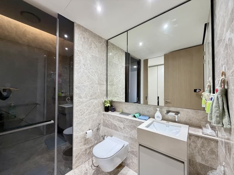 Amber Park, 18 Amber Gardens, 6 Bedrooms, 4,392 sqft, Condominium For Sale, by Clarie Lim, 500239665 - Bathroom - PropertyGuru.com.sg