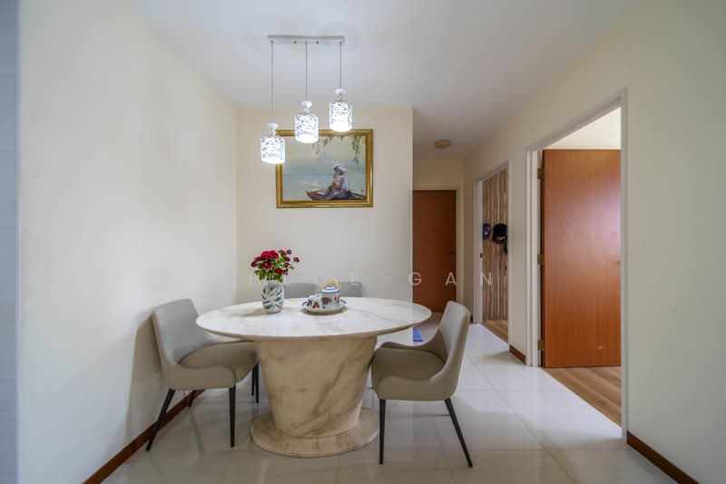 118B Canberra Crescent, 118B Canberra Crescent, 3 Bedrooms, 990 sqft, HDB Flat For Sale, by Chloe Gan, 500239669 - Dining Room - PropertyGuru.com.sg