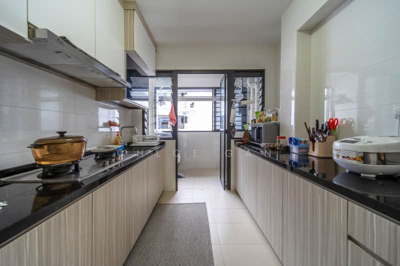 118B Canberra Crescent, 118B Canberra Crescent, 3 Bedrooms, 990 sqft, HDB Flat For Sale, by Chloe Gan, 500239669 - PropertyGuru.com.sg
