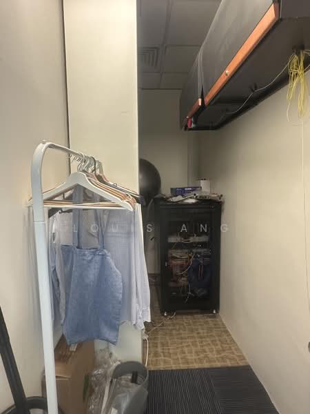15 Scotts, 15 Scotts Road, 926 sqft, Office For Rent, by Louis Ang, 500239683 - Server room - CommercialGuru.com.sg