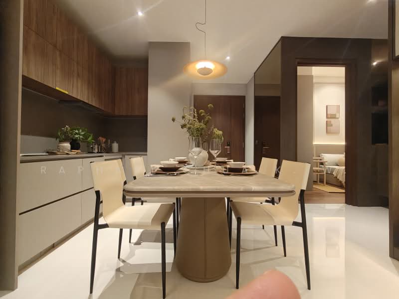 Parksuites, 18 Holland Grove Road, 2 Bedrooms, 768 sqft, Condominium For Sale, by Raphael Chua K. W., 500239691 - Kitchen - PropertyGuru.com.sg
