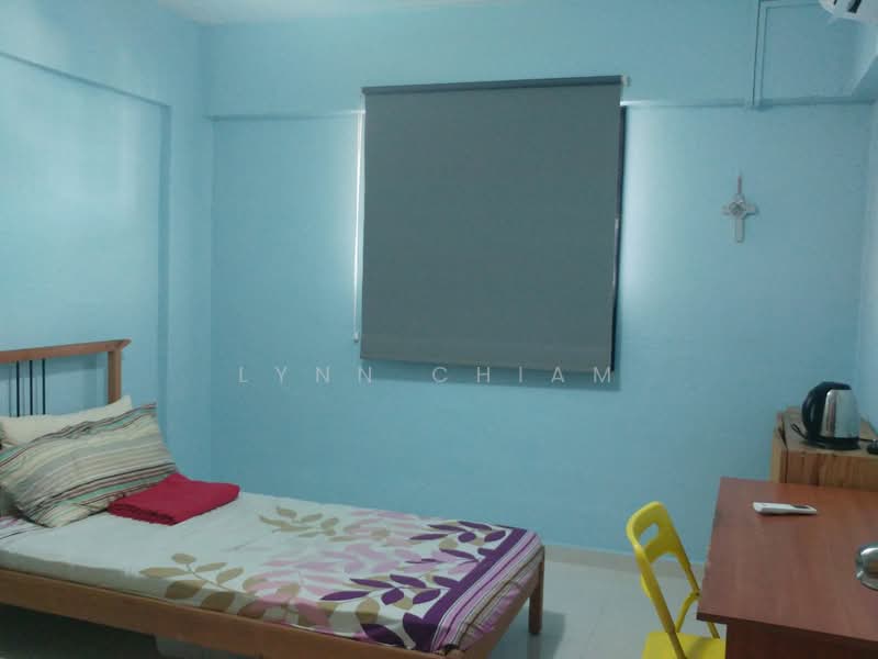 377 Clementi Avenue 5, 377 Clementi Avenue 5, Room Rental, 120 sqft, HDB Flat For Rent, by Lynn Chiam, 500239699 - Bedroom - PropertyGuru.com.sg