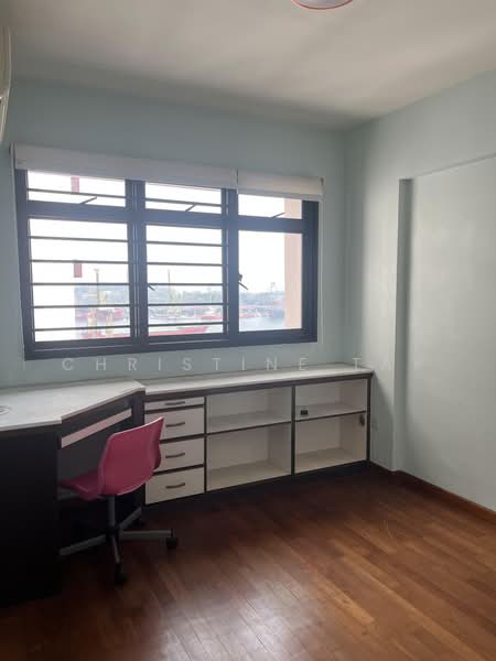 17 Cantonment Close, 17 Cantonment Close, 3 Bedrooms, 969 sqft, HDB Flat For Rent, by Christine Tay, 500239700 - Study - PropertyGuru.com.sg