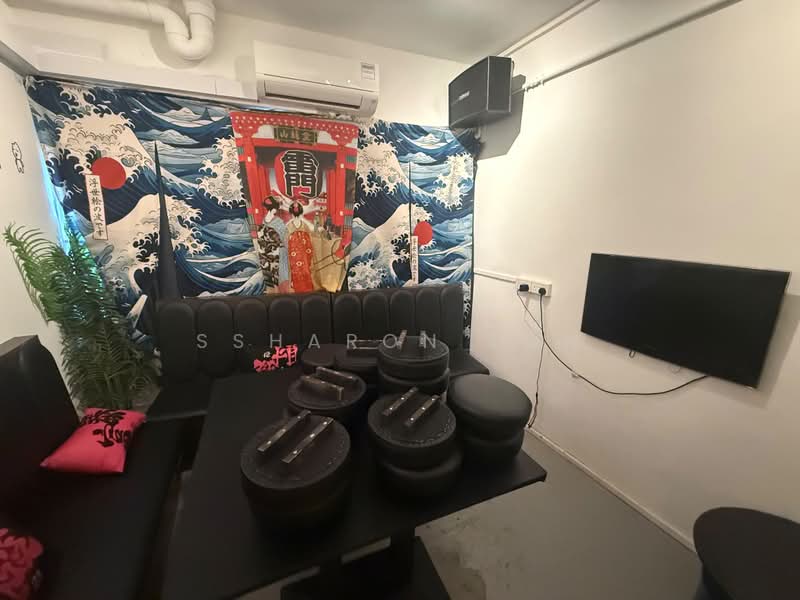 Yio Chu Kang Road, Yio Chu Kang Road, Hougang / Punggol / Sengkang, 1,098 sqft, Food & Beverage For Rent, by Ssharon Loh, 500239704 - Living Room - CommercialGuru.com.sg