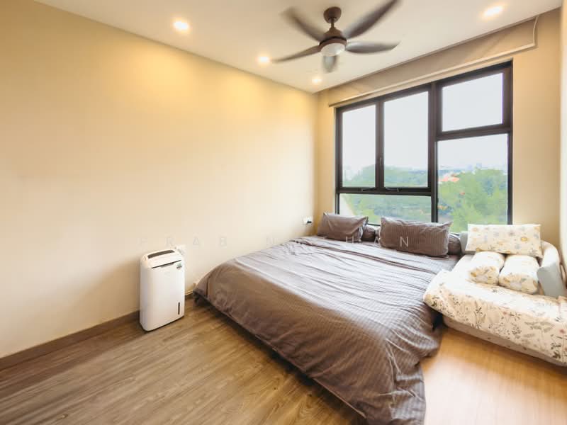 The Brownstone, 152 Canberra Drive, 3 Bedrooms, 947 sqft, Condominium For Sale, by Prab Nathan, 500239716 - Master Bedroom - PropertyGuru.com.sg