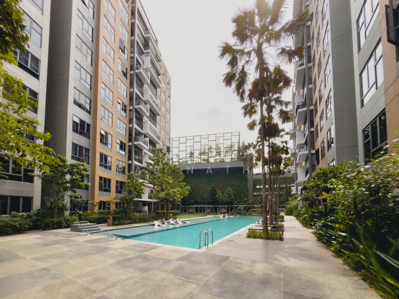 The Brownstone, 152 Canberra Drive, 3 Bedrooms, 947 sqft, Condominium For Sale, by Prab Nathan, 500239716 - Exterior - PropertyGuru.com.sg