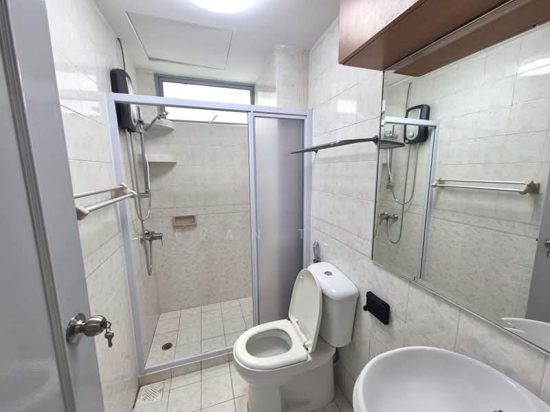 Emerald Park, 2 Indus Road, Room Rental, 70 sqft, Condominium For Rent, by Evan Tan, 500239720 - Bathroom - PropertyGuru.com.sg