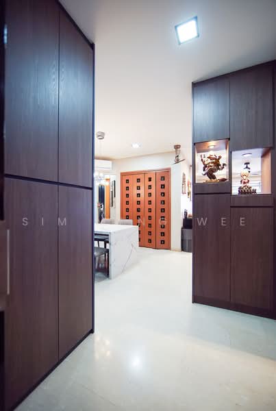Northoaks, 26 Woodlands Cresent, 3 Bedrooms, 1,604 sqft, Condominium For Sale, by Sim Meng Wee, 500239729 - Entrance foyer - PropertyGuru.com.sg