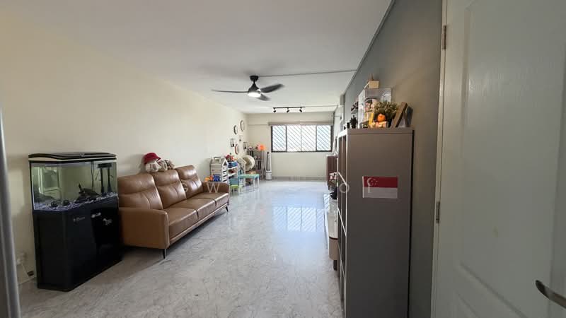 127 Serangoon North Avenue 1, 127 Serangoon North Avenue 1, 3 Bedrooms, 980 sqft, HDB Flat For Rent, by Gwen Ooi, 500239730 - Living Room - PropertyGuru.com.sg