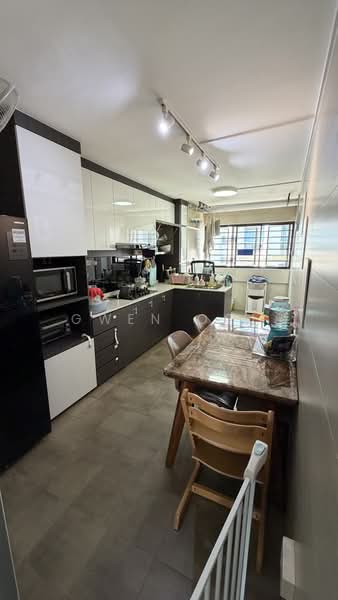 127 Serangoon North Avenue 1, 127 Serangoon North Avenue 1, 3 Bedrooms, 980 sqft, HDB Flat For Rent, by Gwen Ooi, 500239730 - Kitchen - PropertyGuru.com.sg