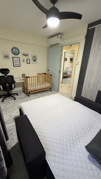 127 Serangoon North Avenue 1, 127 Serangoon North Avenue 1, 3 Bedrooms, 980 sqft, HDB Flat For Rent, by Gwen Ooi, 500239730 - Bedroom - PropertyGuru.com.sg