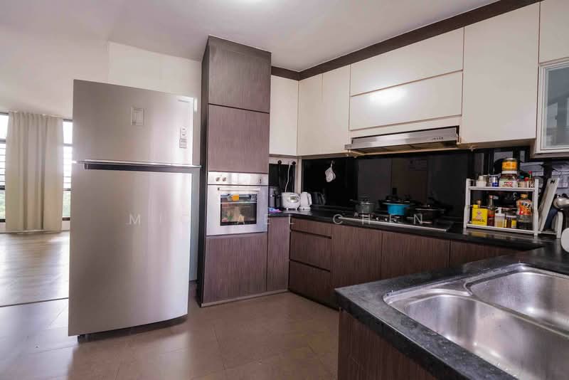 468 Segar Road, 468 Segar Road, 3 Bedrooms, 1,399 sqft, HDB Flat For Sale, by Michael Chen, 500239740 - Kitchen - PropertyGuru.com.sg