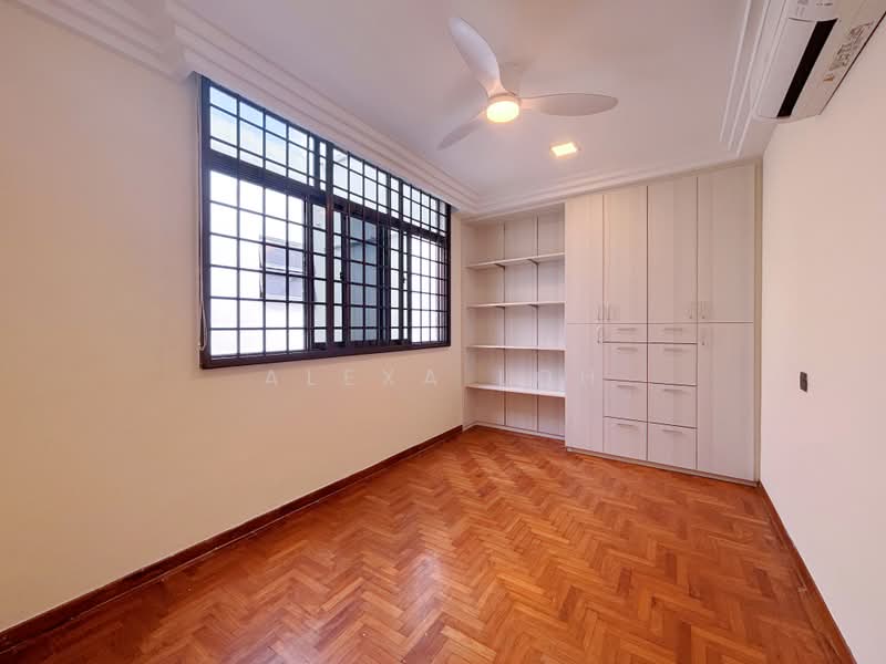 Kilat Centre, 33 Lorong Kilat, 3 Bedrooms, 1,227 sqft, Apartment For Rent, by Alexa Loh, 500239765 - Bedroom 2 - PropertyGuru.com.sg