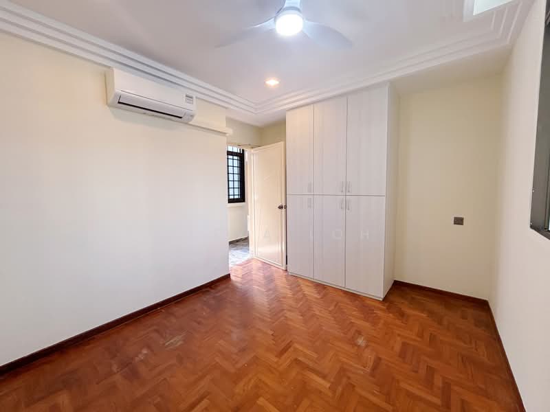Kilat Centre, 33 Lorong Kilat, 3 Bedrooms, 1,227 sqft, Apartment For Rent, by Alexa Loh, 500239765 - Bedroom 3 - PropertyGuru.com.sg