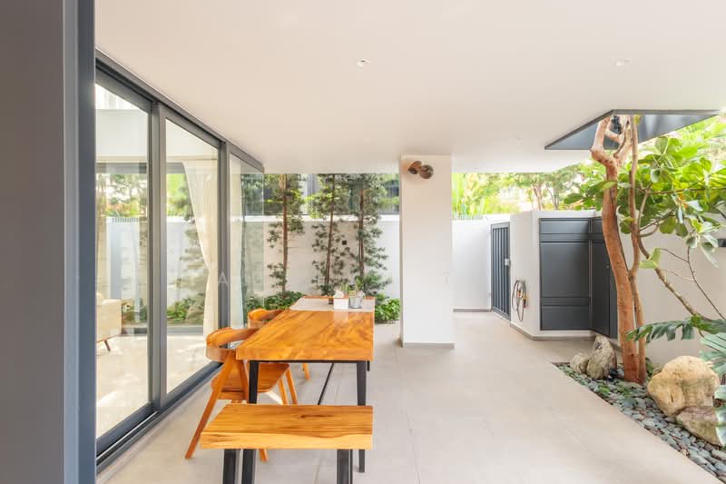 How Sun, Thrift Drive, Paya Lebar Crescent, Hougang / Punggol / Sengkang, 7 Bedrooms, 5,999 sqft, Corner Terrace For Sale, by Paullyn Tay, 500239775 - Exterior - PropertyGuru.com.sg