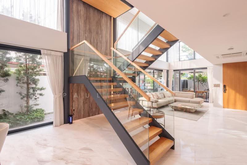 How Sun, Thrift Drive, Paya Lebar Crescent, Hougang / Punggol / Sengkang, 7 Bedrooms, 5,999 sqft, Corner Terrace For Sale, by Paullyn Tay, 500239775 - Living Room - PropertyGuru.com.sg