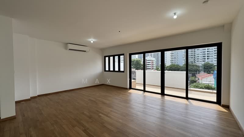 LANDED7772 @ BRAND NEW TERRACE WITH 6 SPACIOUS ROOMS, Near Novena Vicinity, 5 Bedrooms, 6,000 sqft, Terraced House For Sale, by Max Toh, 500239777 - Balcony - PropertyGuru.com.sg