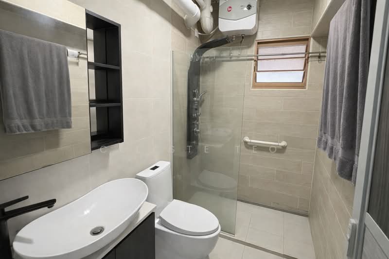 316B Anchorvale Link, 316B Anchorvale Link, 3 Bedrooms, 1,184 sqft, HDB Flat For Sale, by Celeste Teo, 500239788 - Bathroom - PropertyGuru.com.sg