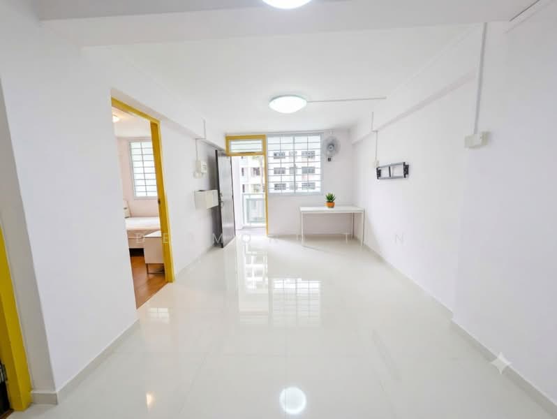 12 Taman Ho Swee, 12 Taman Ho Swee, 2 Bedrooms, 580 sqft, HDB Flat For Sale, by Desmond Tan, 500239789 - Living Room - PropertyGuru.com.sg