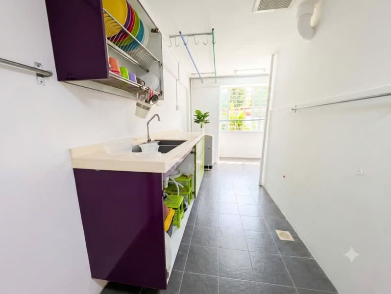 12 Taman Ho Swee, 12 Taman Ho Swee, 2 Bedrooms, 580 sqft, HDB Flat For Sale, by Desmond Tan, 500239789 - Kitchen - PropertyGuru.com.sg