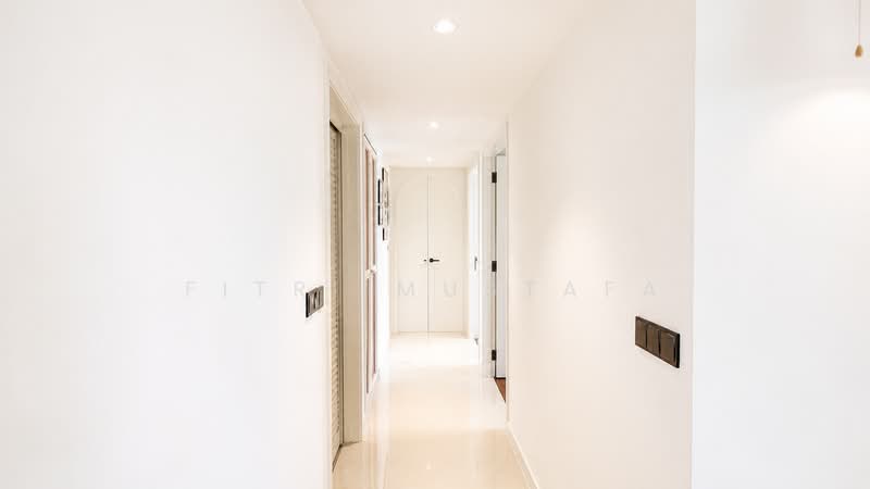 SkyPark Residences, Sembawang Drive, 3 Bedrooms, 1,152 sqft, Condominium For Sale, by Fitri Mustafa, 500239791 - Corridor - PropertyGuru.com.sg