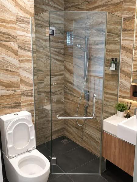 The Bliss, 128 Race Course Road, Farrer Park / Serangoon Rd, 2 Bedrooms, 646 sqft, Apartment For Sale, by Henry Ng, 500239814 - Bathroom - PropertyGuru.com.sg