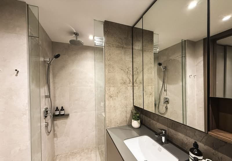 Norwood Grand, Admiralty / Woodlands, 5 Bedrooms, 1,313 sqft, Condominium For Sale, by Zac Lim, 500239824 - Bathroom - PropertyGuru.com.sg