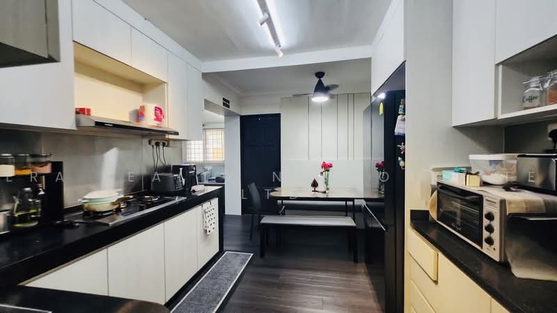 266 Bishan Street 24, 266 Bishan Street 24, Ang Mo Kio / Bishan / Thomson, 3 Bedrooms, 1,163 sqft, HDB Flat For Sale, by MARTIN, 500239826 - Kitchen - PropertyGuru.com.sg