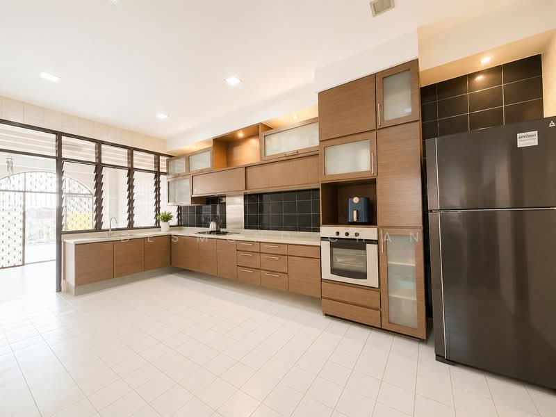 Ah Soo Garden, Ah Soo Garden, Tai Keng Gardens, Serangoon Garden Way, 6 Bedrooms, 4,780 sqft, Semi-Detached House For Sale, by Desmond Chan, 500239833 - Kitchen - PropertyGuru.com.sg