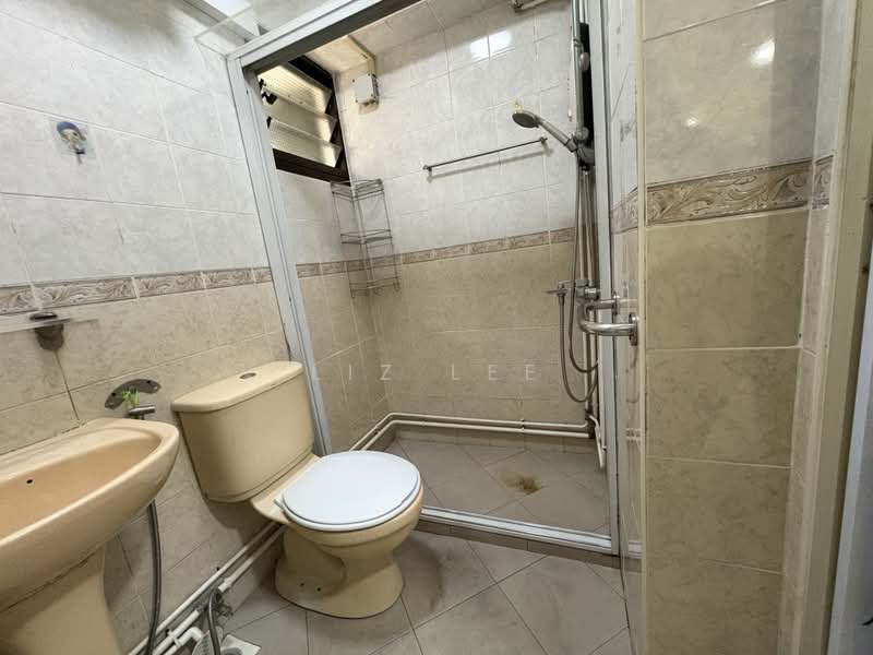 299A Compassvale Street, 299A Compassvale Street, Hougang / Punggol / Sengkang, Room Rental, 120 sqft, HDB Flat For Rent, by Liz Lee, 500239839 - Bathroom - PropertyGuru.com.sg