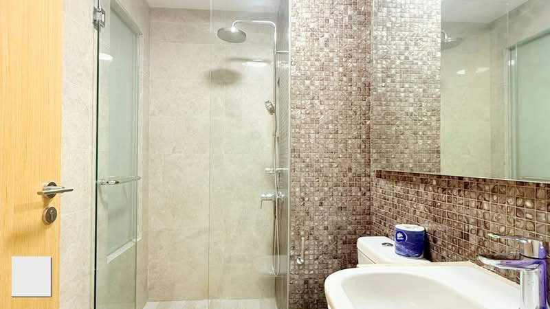 La Fiesta, 54 Sengkang Square, Room Rental, 150 sqft, Condominium For Rent, by Janssen Ho, 500239846 - Bathroom - PropertyGuru.com.sg