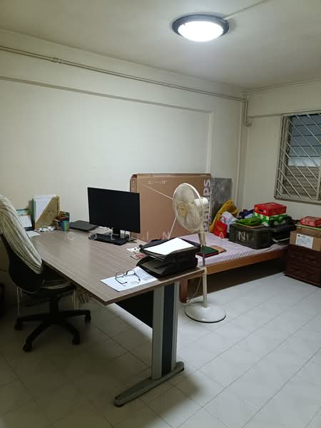 261 Jurong East Street 24, 261 Jurong East Street 24, 2 Bedrooms, 732 sqft, HDB Flat For Rent, by Collin Tan, 500239848 - Study - PropertyGuru.com.sg