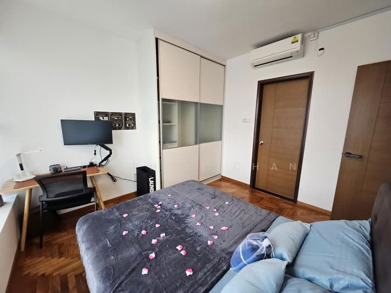 Meraprime, 301 Jalan Bukit Ho Swee, Room Rental, 120 sqft, Condominium For Rent, by Delphine Chan, 500239849 - Bedroom - PropertyGuru.com.sg