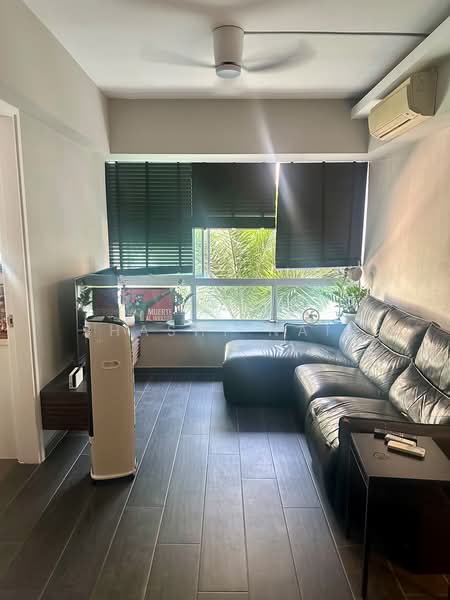 Ivory, 15 Ceylon Lane, East Coast / Marine Parade, 2 Bedrooms, 872 sqft, Apartment For Sale, by Shashi Nair, 500239850 - Living Room - PropertyGuru.com.sg