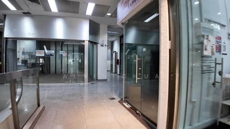 Midpoint Orchard, 220 Orchard Road, Orchard / River Valley, 323 sqft, Mall Shop For Rent, by Alvin Chua, 500239860 - Corridor - CommercialGuru.com.sg