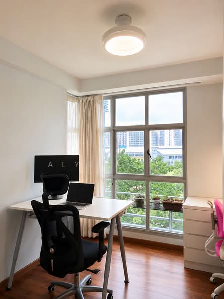 195D Punggol Road, 195D Punggol Road, 3 Bedrooms, 969 sqft, HDB Flat For Sale, by Alyssa Yin, 500239868 - Study - PropertyGuru.com.sg