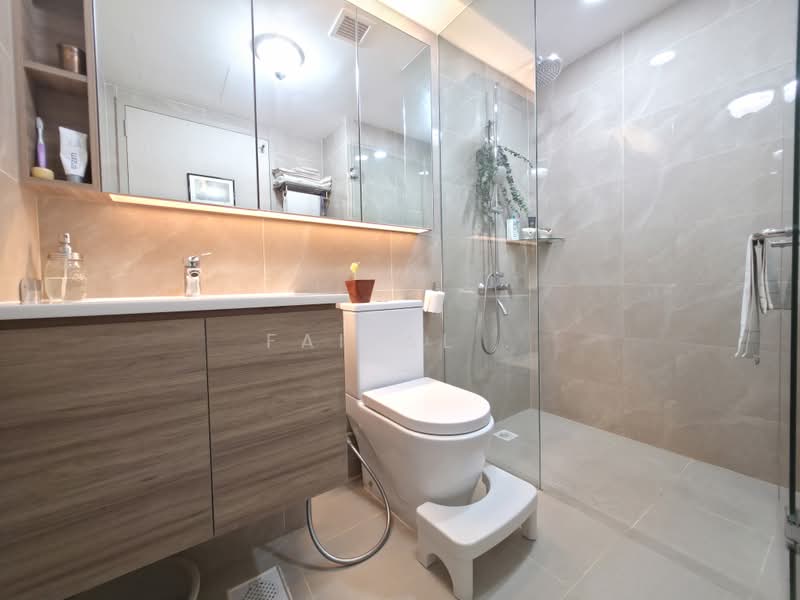 Treasure at Tampines, 57 Tampines Lane, 2 Bedrooms, 592 sqft, Condominium For Sale, by Faizal ., 500239874 - Bathroom - PropertyGuru.com.sg