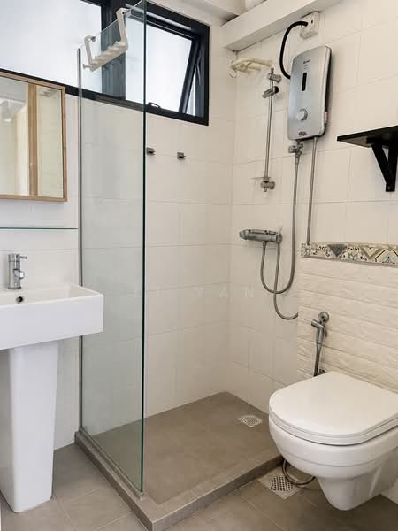 91 Dawson Road, 91 Dawson Road, Room Rental, 110 sqft, HDB Flat For Rent, by Li Yan, 500239879 - Bathroom - PropertyGuru.com.sg