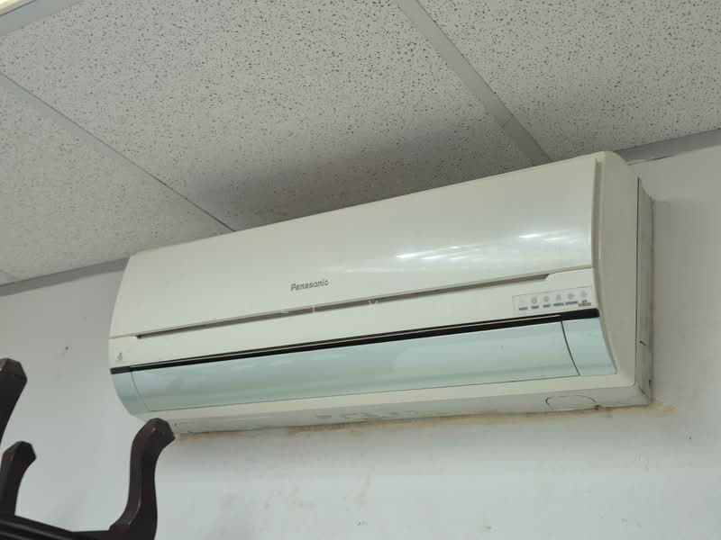 no gst! rent cover utility bills! immediate!, no gst! rent cover utility bills! furniture provided!, 172 sqft, Light Industrial (B1) For Rent, by Joel Yong, 500239885 - CommercialGuru.com.sg