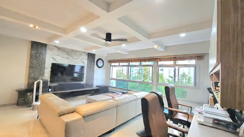 213C Punggol Walk, 213C Punggol Walk, 4 Bedrooms, 1,216 sqft, HDB Flat For Sale, by Roy Low, 500239887 - Living Room - PropertyGuru.com.sg