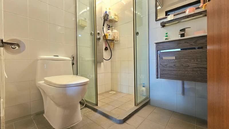 213C Punggol Walk, 213C Punggol Walk, 4 Bedrooms, 1,216 sqft, HDB Flat For Sale, by Roy Low, 500239887 - Bathroom - PropertyGuru.com.sg