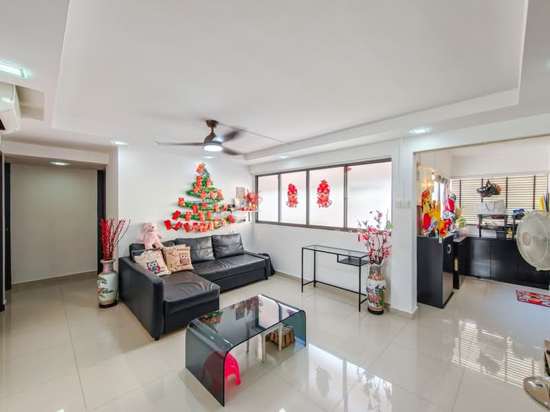 514 Hougang Avenue 10, 514 Hougang Avenue 10, 3 Bedrooms, 957 sqft, HDB Flat For Sale, by Maisie Wong, 500239896 - Living Room - PropertyGuru.com.sg