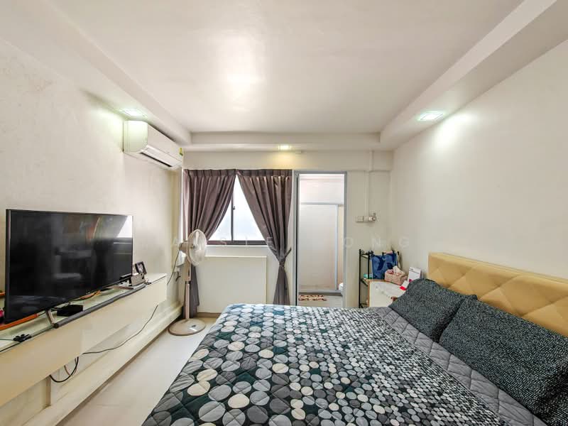 514 Hougang Avenue 10, 514 Hougang Avenue 10, 3 Bedrooms, 957 sqft, HDB Flat For Sale, by Maisie Wong, 500239896 - Bedroom - PropertyGuru.com.sg