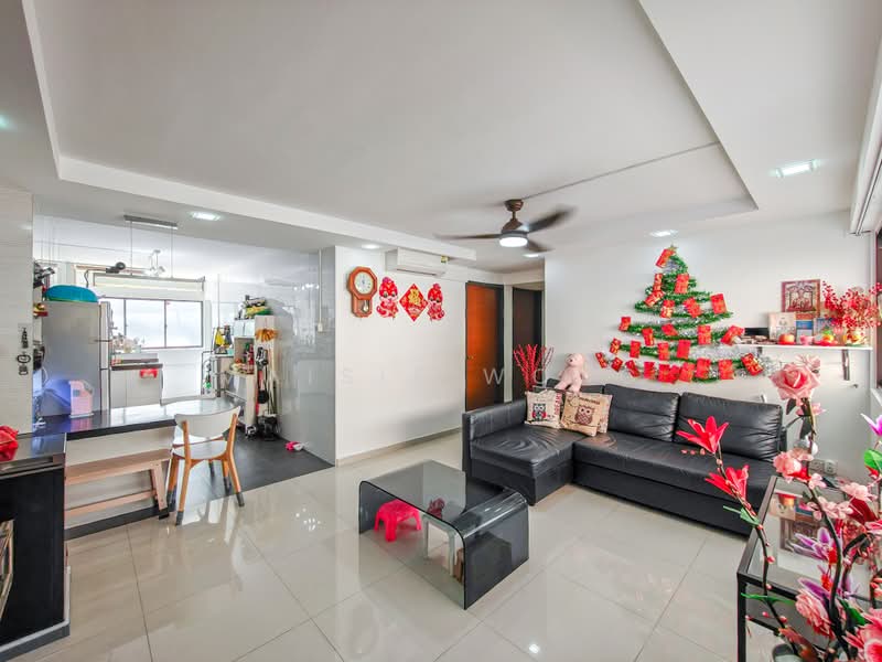 514 Hougang Avenue 10, 514 Hougang Avenue 10, 3 Bedrooms, 957 sqft, HDB Flat For Sale, by Maisie Wong, 500239896 - Living Room - PropertyGuru.com.sg
