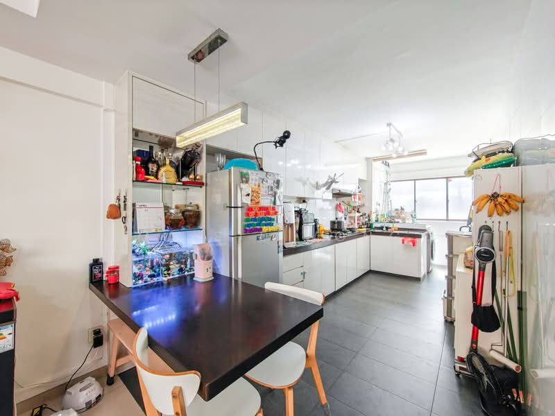 514 Hougang Avenue 10, 514 Hougang Avenue 10, 3 Bedrooms, 957 sqft, HDB Flat For Sale, by Maisie Wong, 500239896 - Kitchen - PropertyGuru.com.sg
